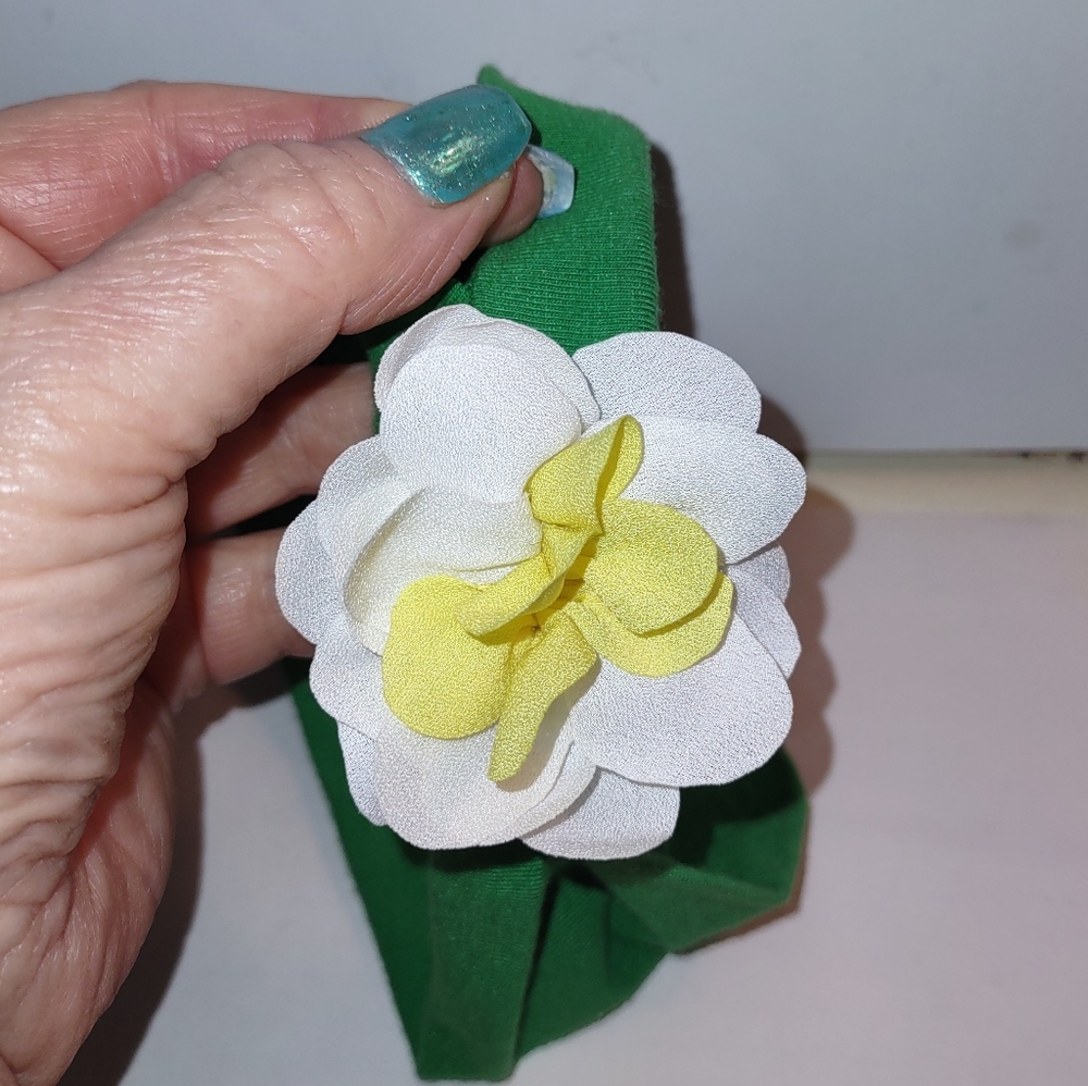 FREE Stretchy Green Headband w/ Attached White & Yellow Spring Flower